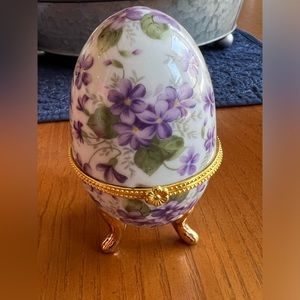 Porcelain Decorative Egg Trinket